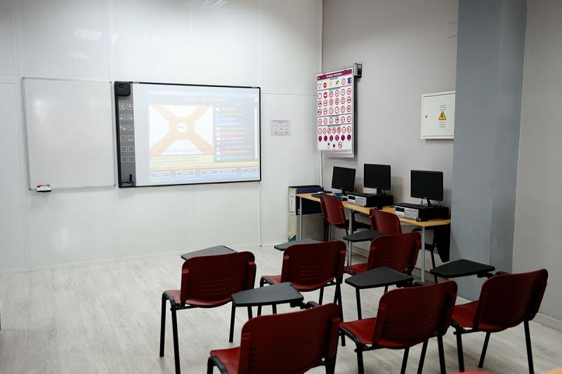 aula teórico 6 - Permiso C+E Camión tráiler